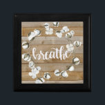 Boîte À Souvenirs Inspiration agricole - Respirer<br><div class="desc">Farmhouse Inspiration II par Jennifer Paxton Parker. Comprend le mot "Respire" en cursive à côté d'une couronne de coton et d'un arrière - plan en planche de bois.</div>