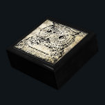 Boîte À Souvenirs Jolie Chouette Vintage sur la feuille de musique a<br><div class="desc">Mariage Black Lacquer Keepsaké concepteur personnalisé Bijoux personnalisées Boîte ou Boîte à mémoire Elégant unique Mariage Anniversaire Cadeaux de Noël ou Valentines Cadeaux de Jour</div>