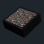 Boîte À Souvenirs Kimono Imprimer Boîte Cadeau En Bois<br><div class="desc">Tissu kimono aux couleurs vives inspiré design motif par Shelby Allison.</div>