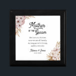 Boîte À Souvenirs Mère de la salle Boîte cadeau Message personnalisé<br><div class="desc">Un cadeau mariage Mother of the Groom qui présente un design floral boho et un design de calligraphie moderne. Personnalisez le message, les noms et la date à l'aide de l'option de personnalisation. Vous cherchez quelque chose de plus personnalisé ? Veuillez me contacter pour une commande personnalisée. ****Pour les demandes...</div>