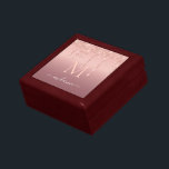 Boîte À Souvenirs Monogramme Nom Texte Rose Gold Parties scintillant<br><div class="desc">Boîte cadeau avec Monogramme Nom Texte Rose Parties scintillant Bleu Or Étincelle Anniversaire personnalisé - Cadeaux de fête ou de mariage / Fournitures - Ajouter votre lettre / Nom - Texte ou Supprimer - Faire votre cadeau spécial - Redimensionner et déplacer ou ajouter du texte / des éléments avec outil...</div>