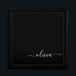 Boîte À Souvenirs Noir Blanc Moderne Minimaliste Élégant Monogramme<br><div class="desc">Découvrez notre collection minimaliste moderne de monogrammes noirs et blancs : Faites preuve de simplicité et de sophistication grâce à nos designs minimalistes, conçus pour élever votre style sans effort. Réalisée avec un oeil attentif pour l'esthétique moderne, cette collection présente des motifs noirs et blancs épurés accentués par des monogrammes...</div>