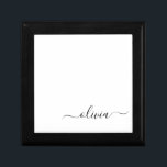 Boîte À Souvenirs Noir Blanc moderne Script Girl Monogramme Nom<br><div class="desc">Noir et blanc Simple script Monogramme Nom Bijoux Garde boîte. Cela fait le cadeau parfait de remise de diplômes,  anniversaire,  mariage,  douche nuptiale,  anniversaire,  baby shower ou bachelorette pour quelqu'un qui aime le luxe glam et les styles chic.</div>