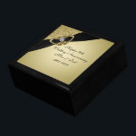 Boîte À Souvenirs Noir d'or 50e anniversaire Mariage<br><div class="desc">A Digitalbcon Images Design avec un élégant thème doré et noir, combiné à d'élégants éléments du 50ème anniversaire de Mariage dans cette boîte-cadeau unique "Gold Black 50th Mariage Anniversary". Cette conception élégante et attrayante est complétée par un texte personnalisable qui vous permettra de faire de cet événement un complément inoubliable...</div>