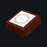 Boîte À Souvenirs Pastel Floral Nom de la couronne personnalisée<br><div class="desc">Boîte de nom de la couronne fleurie Pastel personnalisée</div>