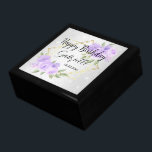 Boîte À Souvenirs Personnaliser - Parties scintillant blanche & Lave<br><div class="desc">Personnalisez la boîte cadeau avec de jolies fleurs d'aquarelle lavande violette sur un arrière - plan de cireur blanc prêt à vous personnaliser. Ce design peut être utilisé pour d'autres occasions comme la Fête des Mères, une Graduation, Fête de la Grand-Mère, Mariage, Anniversaire, etc... en changeant simplement le texte. REMARQUE...</div>
