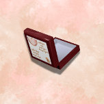 Boîte À Souvenirs Prière chrétienne pour enfants Brown & rose |<br><div class="desc">Monogrammé pour vous d'insérer votre propre prière si vous le choisissez,  boîte cadeau. Ce mignon thème boho avec un arc-en-ciel rose,  et texte marron sur un arrière - plan blanc,  dit,  Cher Jésus,  m'aider à dormir serré,  et se réveiller avec votre amour si brillant!</div>