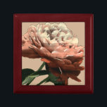 Boîte À Souvenirs Rose rouge rubis aux accents blancs<br><div class="desc">Originaire de Chariklia Zarris,  cette rose rouge rubis s'étend vers une lumière illuminant ses pétales. Est-ce le soleil qui brille sur le rose,  ou une lumière artificielle ? Une belle pièce pour commencer votre collection d'art !</div>