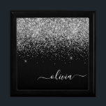 Boîte À Souvenirs Script Monogram Girly Name<br><div class="desc">Scénario de Parties scintillant à étincelles noir et argent Monogramme Nom Bijoux Boîte à étincelles. Cela fait le cadeau parfait de remise de diplômes,  anniversaire,  mariage,  douche nuptiale,  anniversaire,  baby shower ou bachelorette pour quelqu'un qui aime le luxe glam et les styles chic.</div>