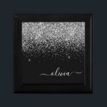Boîte À Souvenirs Script Monogram Girly Name<br><div class="desc">Parties scintillant Argent et Noir Étincelle Script Monogramme Nom Bijoux Garde-robe. Cela fait le cadeau parfait de remise de diplômes,  anniversaire,  mariage,  douche nuptiale,  anniversaire,  baby shower ou bachelorette pour quelqu'un qui aime le luxe glam et les styles chic.</div>