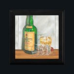 Boîte À Souvenirs Still Life with Scotch par Jennifer Goldberger<br><div class="desc">Dégustez votre verre à ce tableau réaliste de Jennifer Goldberger. Vous pouvez presque imaginer entrer dans la pièce et prendre un verre pour vous-même. Obtenez votre copie aujourd'hui !</div>