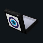 Boîte À Souvenirs Symbole Evil OEil joaillier boîte cadeau<br><div class="desc">Symbole Evil OEil symbole boîte cadeau de garde de bijoux. Découvrez la puissance du Blue Mati. Symbole grec / turc pour la protection et la chance.</div>
