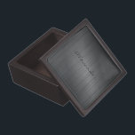 Boîte À Souvenirs Tons gris foncé Texturé Metallic Look Monogramme<br><div class="desc">Tons gris foncé texturé métallique look simple et élégant design motif pour premium gif box. monogramme personnalisé et facultatif</div>