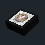 Boîte À Souvenirs Tout Texte Épouser Proposition Fiançailles photo B<br><div class="desc">Faites votre proposition de mariage mémorable et romantique avec une boîte cadeau fiançailles photo personnalisée. Les termes "Me marie-tu ?" sont simples à personnaliser. (CONSEIL EN MATIÈRE DE PLACEMENT DE L'IMAGE : Pour centrer la photo exactement comme vous voulez, recadrez-la en forme de carré avant de la télécharger sur le...</div>