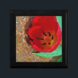 Boîte À Souvenirs Tulipe jaune printemps et rouge<br><div class="desc">Tulipe jaune et rouge printanière,  contre une roche brune au lac Arrowhead. Photo de Sandy Closs. Pâques,  floral,  fleurs rouges,  Printemps,  Saint-Valentin,  valentines,  mariage,  mariage,  Saint Valentin</div>