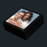 Boîte À Souvenirs Votre cadeau d'anniversaire photo Mariage ou Fianç<br><div class="desc">Mariage Black Lacquer Keepsaké concepteur personnalisé Bijoux personnalisées Boîte ou Boîte à mémoire Elégant unique Mariage Anniversaire Cadeaux de Noël ou Valentines Cadeaux de Jour</div>