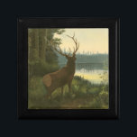 Boîte À Souvenirs Vue arrière du lac Elk Vue sur un lac<br><div class="desc">Vivez-vous loin de la nature ? Cette belle et pourtant classique image donne une impression de tranquillité et les couleurs de l'élan sont précises ce qui rend cette image très réaliste. Obtenez cet art de style nature sur vos produits préférés!</div>