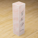 Boite à vin Mariage gris clair<br><div class="desc">Aquarelle rose pâle douce lave mariage faveurs. Personnaliser Mariée et Pièces Prénom Initiales et Mariage Date en écriture gris foncé. Design original par TamiraZDesigns.</div>