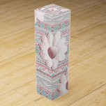 Boite Cadeau Pour Bouteille De Vin Boîte à cadeaux de vin Floral<br><div class="desc">Boite cadeau de vin Quelque chose pour tout le monde offre une boîte cadeau de vin personnalisée customisée spécialement pour ce moment spécial avec vos proches. Cette boîte cadeau unique impressionne vos amis et votre famille. Pendant que vous êtes déjà ici, vous pouvez vouloir voir d’autres articles connexes de salle...</div>
