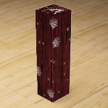 Boite Cadeau Pour Bouteille De Vin Boîte à cadeaux Red Rustic Christmas Reindeer<br><div class="desc">Offrez un peu d'Esprit de Noël cette saison de vacances avec cette boîte cadeau de Noël Red Rustic Reindeer. Le design de la boîte cadeau comprend un arrière - plan en bois rouge rustique avec un renne de Noël orné de flocons de neige en chute. Autres cadeaux et objets de...</div>