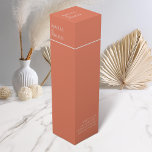 Boite Cadeau Pour Bouteille De Vin Boîte à vin minimaliste Mariage orange<br><div class="desc">Ajoutez une touche d'élégance à votre mariage avec notre boîte à vin orange minimaliste, conçue pour compléter notre suite papeterie correspondante. Doté d'un arrière - plan orange élégant et animé avec du texte blanc, ce étiquette équilibre parfaitement simplicité et sophistication. La typographie réfléchie et la conception cohésive assurent que vos...</div>
