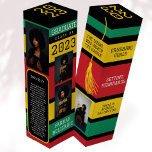 Boite Cadeau Pour Bouteille De Vin Cadeau photo panafricain<br><div class="desc">Commémorez les réalisations de votre diplômé avec une boîte à vin Customisée. Notre boîte à vin de graduation personnalisée est la meilleure façon de célébrer le travail acharné et le dévouement de votre diplômé. Cette boîte à vin unique présente des photos customisées du diplômé, une brève biographie et des citations...</div>