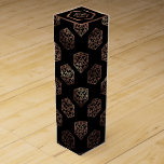 Boite Cadeau Pour Bouteille De Vin Dés RPG | Imaginaire cuivre Retro Tabletop PnP Gam<br><div class="desc">C'est toujours GAME ON alors choisissez votre initiative d'arme et de rouleau... Un nouveau GEEK Joueur CHIC thème mariage/fête parfait pour n'importe quelle table ancienne RPG stylo/crayon et papier (PnP) imaginaire joueur de rôle avec un dé polyédrique 20 côtés Mdn avec un rouleau naturel 20 pour le jeu de rôles...</div>