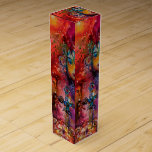 BOITE CADEAU POUR BOUTEILLE DE VIN EXCALIBUR, MAGIQUE ET MYSTÈRE<br><div class="desc">Coloré, fantaisiste, romantique, symboliste peinture contemporaine aquarelle en rouge vif, noir, fuchsia, violet, jaune, bleu, blanc pour une légende celtique spirituelle mystique par Alessandro Lumini 1989.Ce design cool et artistique est aussi un cadeau magnifique pour des occasions spéciales, anniversaires, mariages, Noël, Fêtes, Saint Valentin, Mardi Gras ( Fans mardi )...</div>