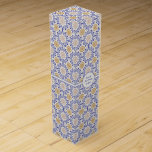 Boite Cadeau Pour Bouteille De Vin Médaillons tribaux de Boho en violet et or<br><div class="desc">Médaillons tribaux de boho pourpre et de soleils brun doré.</div>