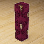 Boite Cadeau Pour Bouteille De Vin Motif de raisins Vintages Bourgogne et or<br><div class="desc">Boite à vin vintage à thème paris rouge Bourgogne et or paris.</div>