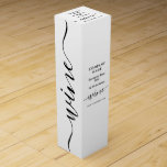 Boite Cadeau Pour Bouteille De Vin Script simple - blanc et noir<br><div class="desc">Script Simple - Boîte À Vins Blanc & Noir Par Le Magasin Carte de visite.</div>