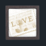 Boîte de conservation Love Rose Timbre<br><div class="desc">Boîte de conservation parfaite pour la mariée et le marié,  la fête de mariage ou tous les invités. Modifiez le texte pour avoir votre propre message personnel et/ou photo. Idéal pour toutes les occasions : mariages,  anniversaires,  anniversaires et plus encore.</div>