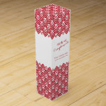 Boite Pour Bouteille De Vin Avec la boîte d'entreprise promotionnelle à vin de<br><div class="desc">Remerciez les clients ou les clients avec ces rouge et blanc graphiques simples avec la boîte promotionnelle élogieuse d'entreprise. Le chevron et le point graphiques ont modelé l'idéal graphique audacieux de boîte de style pour que les amateurs de vin remplissent de votre choix de vin. Lit avec des compliments alors...</div>