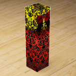 BOITE POUR BOUTEILLE DE VIN RUBY RED RIBBON, NOUVEAU ART NOIR NOUVEAU DAMASK<br><div class="desc">Elégante boîte cadeau or avec gemstone rouge 3D vibrante, classe, unique damask Art Nouveau, facilement personnalisable avec votre texte et vos initiales comme une cérémonie mariage, faire-part nuptiale, doux 16, sauver la date, merci, baby showers, douches nuptiales, fêtes d'anniversaire de quinceanera, Bat mitzvah, douches fiançailles romantiques, Noël, vacances, bureau, réunion...</div>