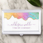 Boîtier Pour Cartes De Visite Aquarelle arc-en-ciel et or<br><div class="desc">Arc En Arc Et Aquarelle En Or Porte D'Affaires. Ce design présente une agate arc-en-ciel colorée dans un style artistique contemporain accentué par des bords de parties scintillant dorée. Ce design féminin lumineux est parfait pour toute femme d'affaires professionnelle à la recherche d'une identité artistique d'entreprise amusante. Parfait pour un...</div>