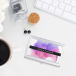 Boîtier Pour Cartes De Visite Aquarelle Magenta moderne | Personnalisé<br><div class="desc">Le porte-carte de visite élégant et coloré présente votre nom et/ou votre nom d'entreprise en blanc sur le noir,  superposé sur un bouquet d'encre couleur aquarelle dynamique en rose fuchsia,  magenta et violet violet. Cartes de visite et accessoires correspondants également disponibles.</div>