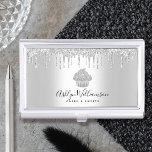Boîtier Pour Cartes De Visite Argent Cupcake Parties scintillant Drivers boulang<br><div class="desc">Voici une façon merveilleuse et branchée de montrer votre marque. Présentez-vous le mieux à vos clients, avec ce support carte de visite personnalisé élégant, sophistiqué, simple et moderne. Un cupcake brillant et argenté, une typographie écrite à la main et des gouttes de parties scintillant superposent un arrière - plan faux...</div>