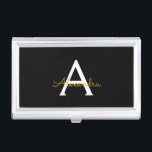 Boîtier Pour Cartes De Visite Black Gold Modern Script Girl Monogramme Nom<br><div class="desc">Noir et or Simple Script Monogramme Nom Titulaire de carte de visite. Cela rend le cadeau parfait pour 16 ans,  mariage,  douche nuptiale,  anniversaire,  baby shower ou bachelorette pour quelqu'un qui aime le luxe glam et les styles chic.</div>