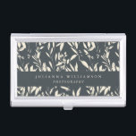 Boîtier Pour Cartes De Visite Boho Black Main Tirée Floral Professional Custom<br><div class="desc">Boho Moderne Main Noire Tirée Florale Professionnel Personnalisé Étui Carte de visite</div>