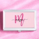 Boîtier Pour Cartes De Visite Chaud rose moderne Script Girl Monogramme Nom<br><div class="desc">Faites une déclaration professionnelle avec notre Hot Pink Modern Script Girly Monogramme Nom Business Card Case! Cette coque élégante et élégante présente un design rose chaud audacieux, personnalisé avec votre nom dans un élégant script moderne pour une touche chic et personnalisée. Parfait pour transporter et protéger vos cartes de visite,...</div>