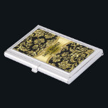 Boîtier Pour Cartes De Visite Élégant noir et or Vintage Damas 4<br><div class="desc">Elégant noir et or vintage orné damas florales motif modèle de carte de visite entièrement personnalisable. Disponible sur d'autres produits.</div>