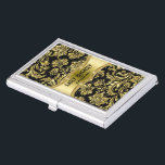 Boîtier Pour Cartes De Visite Élégant noir et or Vintage Damas 4<br><div class="desc">Elégant noir et or vintage orné damas florales motif modèle de carte de visite entièrement personnalisable. Disponible sur d'autres produits.</div>