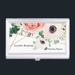 Boîtier Pour Cartes De Visite Fleurs de Pêche rose Floral Wedding planner person<br><div class="desc">Peach Flowers Pink Floral Wedding planner Custom Business Card Case est moderne et élégant pour impressionner et marquer votre entreprise pendant qu'elle tient vos cartes de visite. Personnalisez-le avec vos informations</div>