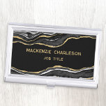 Boîtier Pour Cartes De Visite Géode de Parties scintillant d'or en marbre noir<br><div class="desc">Elégant design en marbre noir agate avec parties scintillant en faux or. Modifiez les détails pour customiser.</div>