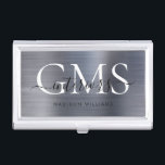 Boîtier Pour Cartes De Visite Gris argenté moderne Métal brossé 3 Monogrammes Sc<br><div class="desc">Argent moderne Gris brossé métal Monogramme Script de carte de visite</div>