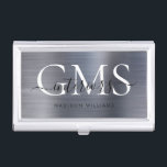 Boîtier Pour Cartes De Visite Gris argenté moderne Métal brossé 3 Monogrammes Sc<br><div class="desc">Argent moderne Gris brossé métal Monogramme Script de carte de visite</div>