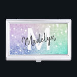 Boîtier Pour Cartes De Visite Jolie Parties scintillant Holographique Fille Glam<br><div class="desc">Personnalisez facilement cet élégant motif de parties scintillant bokeh coloré avec vos détails personnalisés.</div>