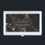 Boîtier Pour Cartes De Visite Marbre noir et or tendance moderne<br><div class="desc">Porte-carte minimaliste en marbre noir et or avec main d'or lettré typographie élégante pour le monogramme. Le Porte-Cartes d'Affaires Black and Gold Marble tendance peut être customisé pour n'importe quelle profession. Si le texte de la profession ou du nom ne correspond pas à vos besoins,  veuillez contacter le concepteur.</div>