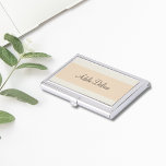 Boîtier Pour Cartes De Visite Minimaliste féminine rose pâle<br><div class="desc">Élégant porte-carte de visite avec arrière - plan rose pâle et gris. Vous pouvez y ajouter votre monogramme ou votre nom.</div>