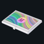 Boîtier Pour Cartes De Visite Monogramme cool coloré arc-en-ciel ondulée<br><div class="desc">Ondes multicolores avec monogramme moderne.</div>
